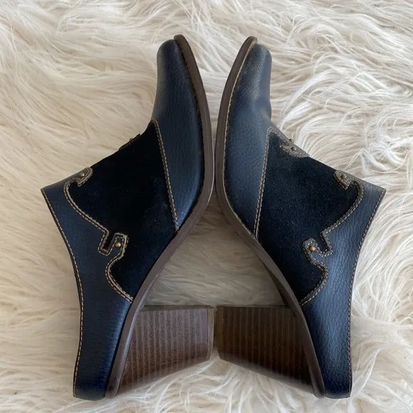 VINTAGE Western genuine leather mules