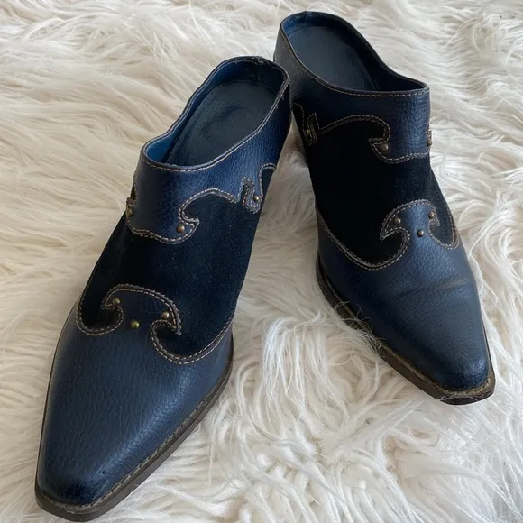 VINTAGE Western genuine leather mules