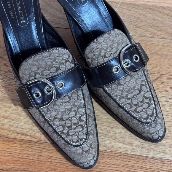 Vintage Y2K Coach Pointy Toe - KittenHeel Mules LOGO Size 7 1/2 B