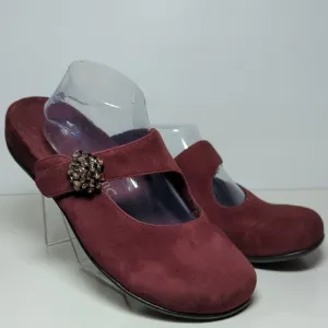 Vionic Joan Red MaryJane slide Mules with beaded strap women's size 11 EU 43