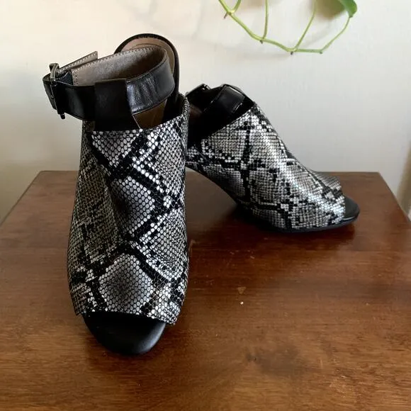 Vionic Kaia Leather Snakeskin Open Toe Mules Ankle Strap Size 8.5 NWOT