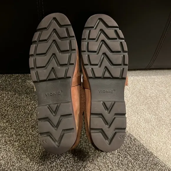 Vionic Kailen Faux Fur Shearling Toffee Genuine Suede Mules - 11 (super clean)
