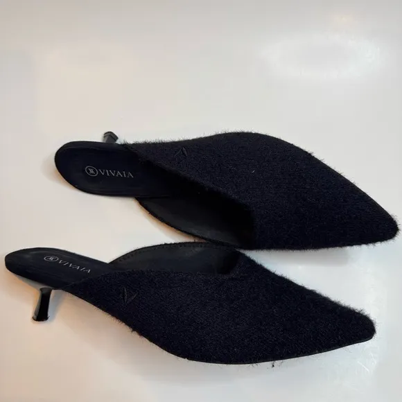 VIVAIA Pointed Toe Black Fuzzy Heeled Mules