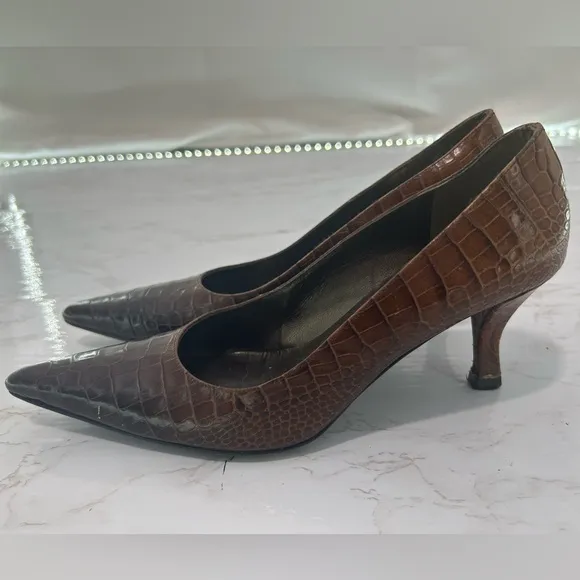 VTG STUART WEITZMAN Crocodile Leather Pointed Heels