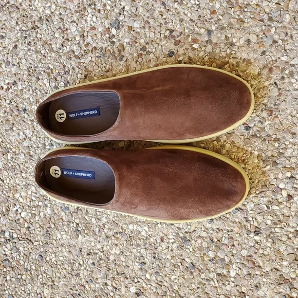 Wolf and Shepard Women's Cruise Brown Suede Slip On Mules, Size Various