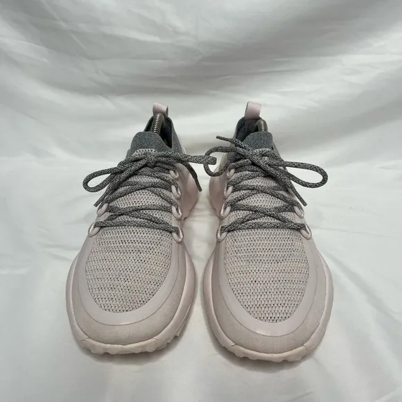 Women’s allbirds trail runner size 10 pink sneakers