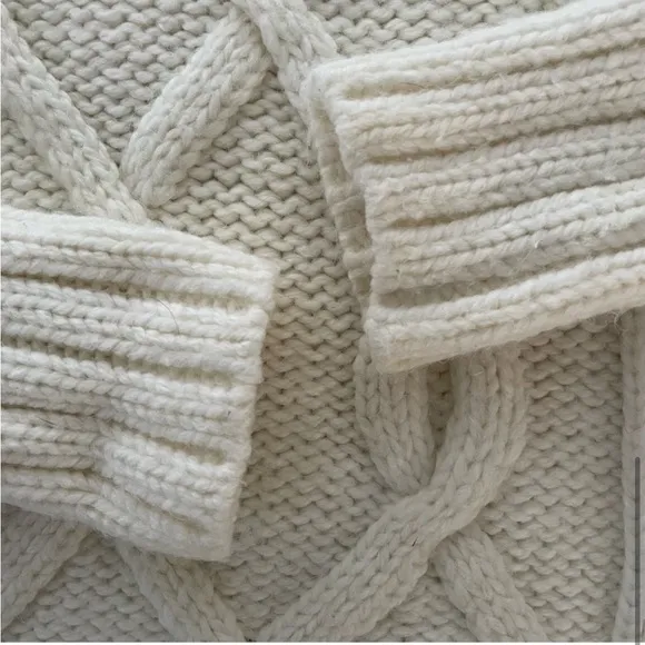 Women's GAP Wool Alpaca Cream Chunky Neutral Cable Knit Sweater
