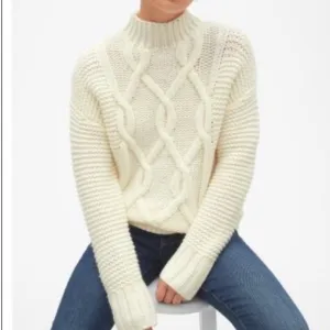 Women's GAP Wool Alpaca Cream Chunky Neutral Cable Knit Sweater