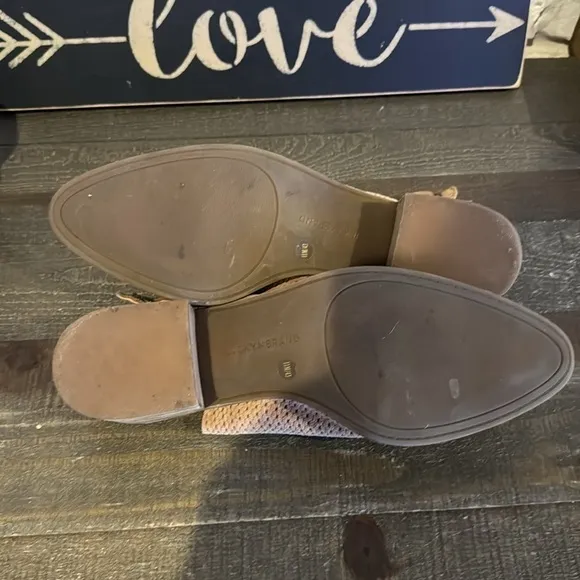 Women’s Lucky Brand suede mules