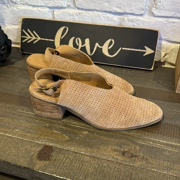 Women’s Lucky Brand suede mules