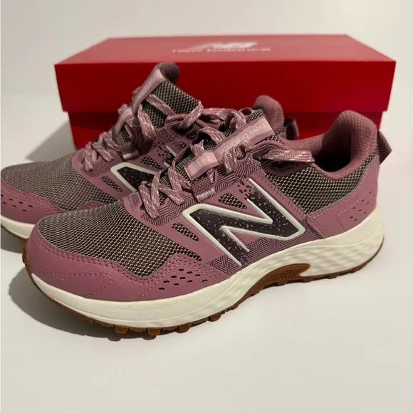 Women's New Balance, WT410V8 Trail Running Shoe Brown Pink Size 6.5 Brand New!!