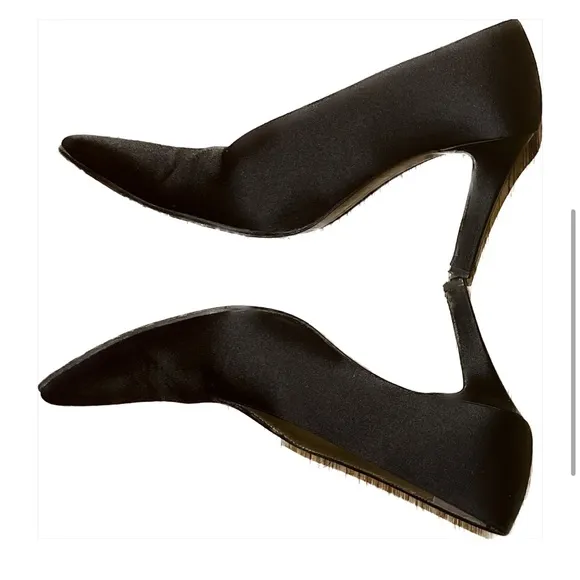 Yves Saint Laurent Paris Black Satin Pumps Heels  Size 7