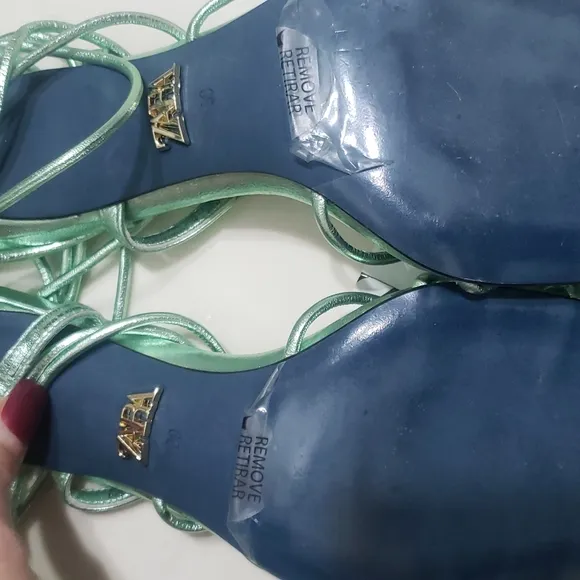 ZARA BLUE COLLECTION GREEN METALLIC LEATHER HEELS