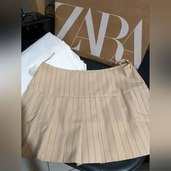ZARA Box Pleat Skorts NWT