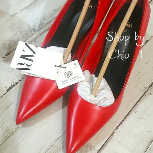 ZARA LEATHER HEELS HIGH HEEL LEATHER PUMPS Colo red bloggers favorite