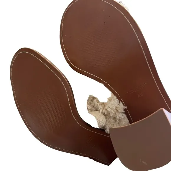 Zara Pom Pom Open Toe Mules Size 35 NWOT