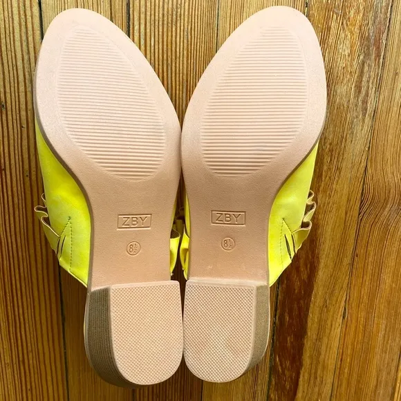 ZBY YELLOW SLIP ON BACKLESS MULE WITH BLOCK HEEL
